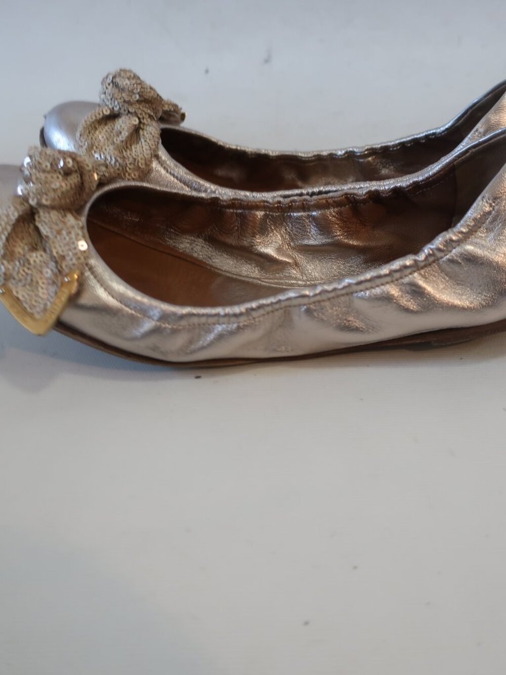 Louis Vuitton Metallic Gold Amulet Sequins Bow Scrunch Ballet Flats 37.5/US 7.5 - Picture 8 of 12